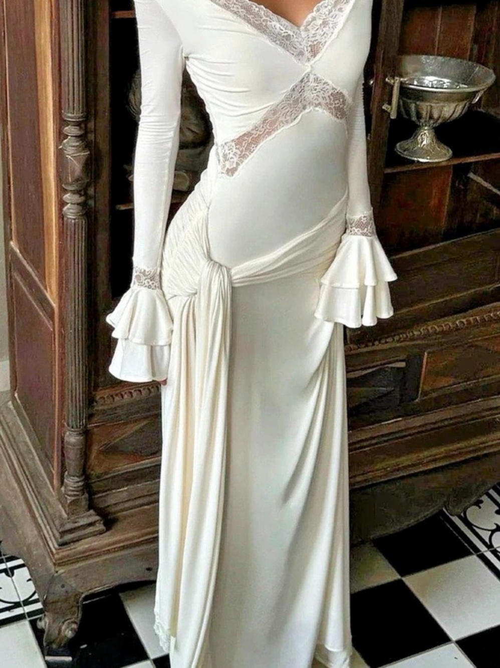 MESHKI size medium Lace Trim Maxi Dress in White Like New